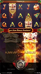 Prosperity Lion · Memperhatikan spanduk teks di tengah layar saat animasi barongsai beraksi di panggung.